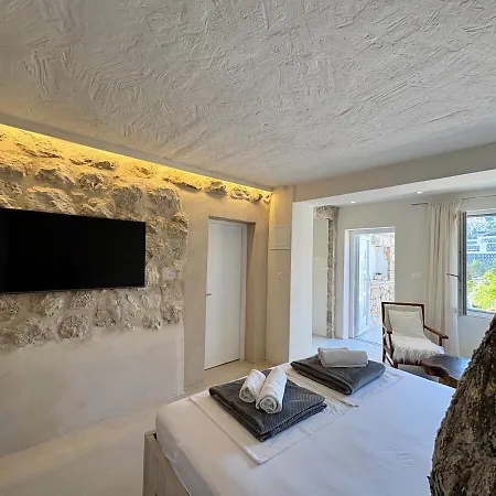 Sea Breeze - Beachside In Lapad Appartement *