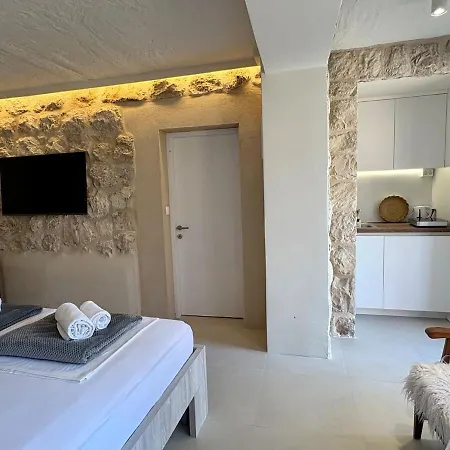 Sea Breeze - Beachside In Lapad *
